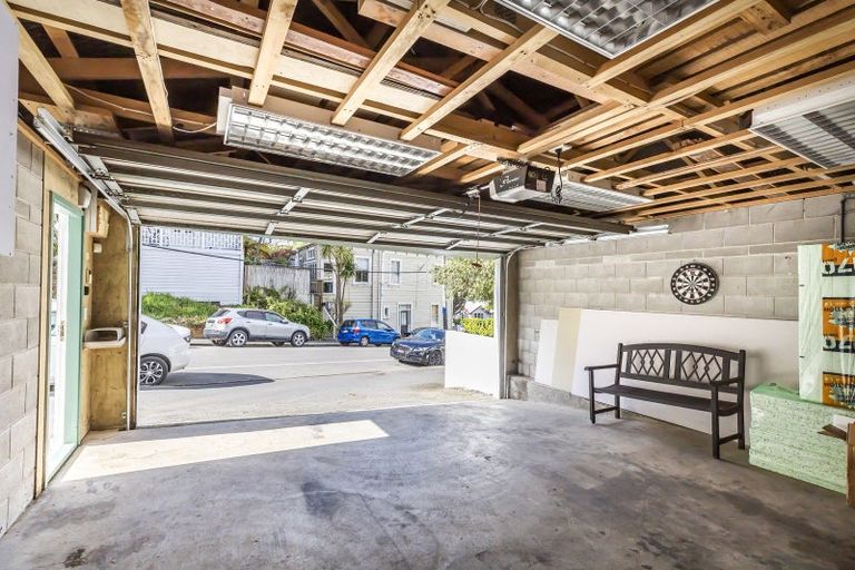 Photo of property in 5 Adams Terrace, Aro Valley, Wellington, 6021