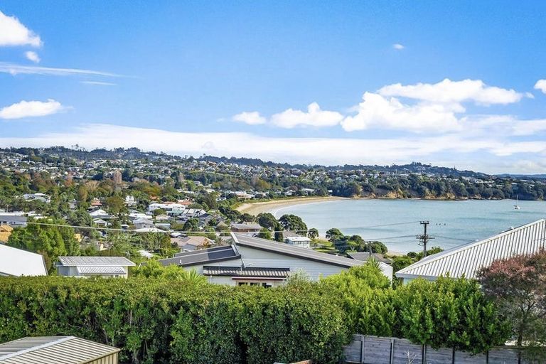 Photo of property in 1006 Whangaparaoa Road, Tindalls Beach, Whangaparaoa, 0930