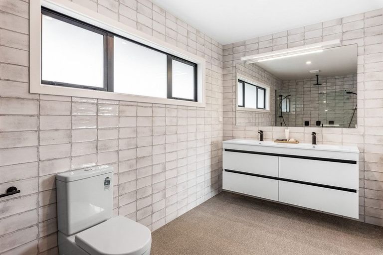 Photo of property in 99 The Drive, Paraparaumu Beach, Paraparaumu, 5032