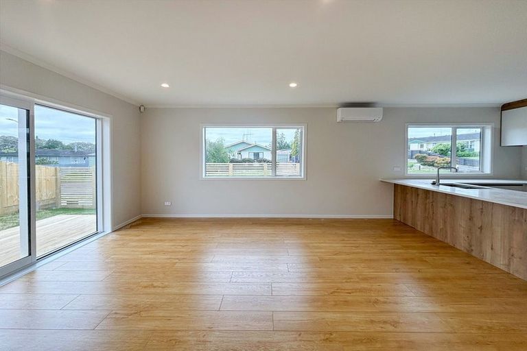 Photo of property in 18d Cypress Crescent, Pukete, Hamilton, 3200