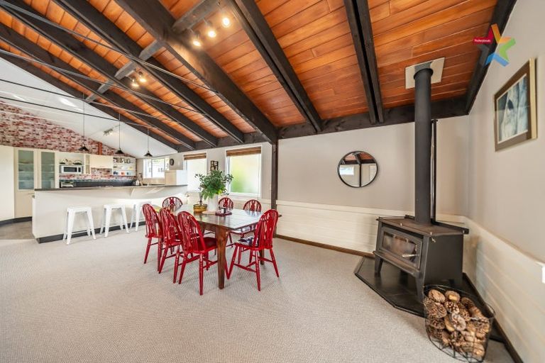 Photo of property in 57 Oroua Street, Eastbourne, Lower Hutt, 5013