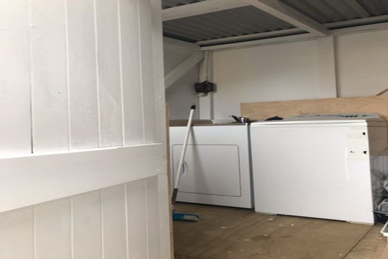 Photo of property in 20 Macdonald Crescent, Te Aro, Wellington, 6011