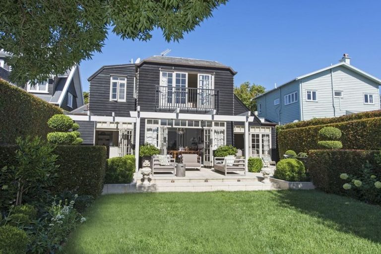 Photo of property in 4 Burwood Crescent, Remuera, Auckland, 1050