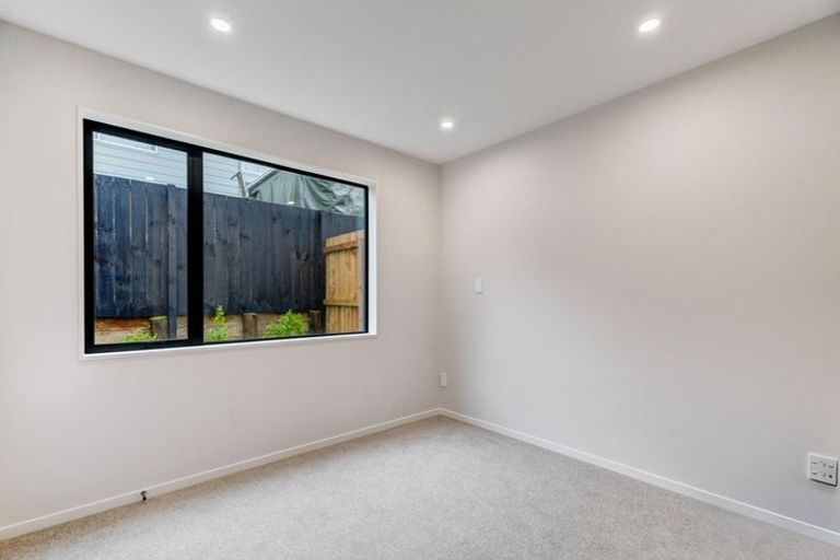 Photo of property in 8a Butterworth Drive, Glendene, Auckland, 0602