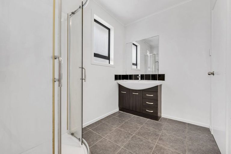 Photo of property in 11 Sunnyside Crescent, Papatoetoe, Auckland, 2025