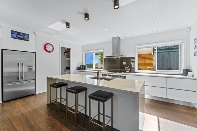 Photo of property in 10a Mackay Drive, Greenhithe, Auckland, 0632