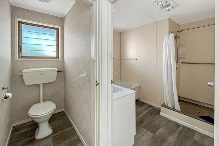 Photo of property in 52 Havelock Avenue, Westbrook, Palmerston North, 4412