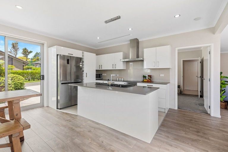 Photo of property in 59 Benmore Crescent, Pyes Pa, Tauranga, 3112