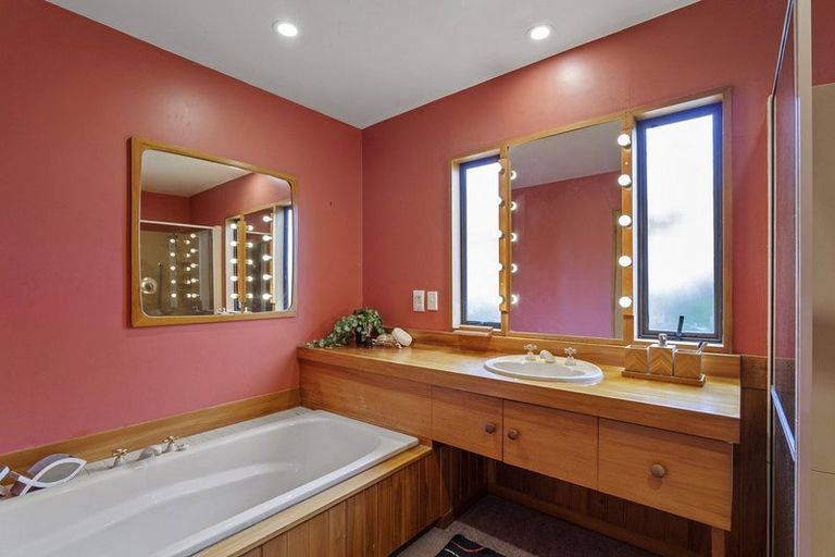 Photo of property in 86 Penruddock Rise, Westmorland, Christchurch, 8025