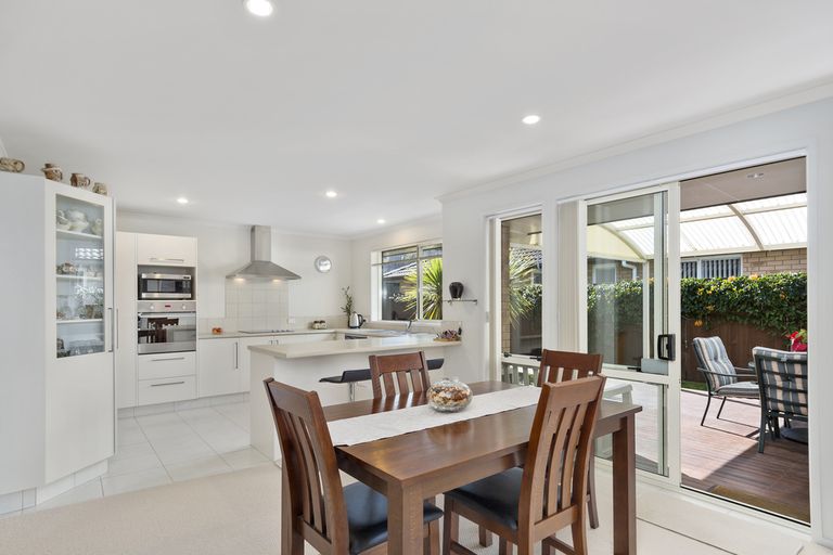 Photo of property in 17 Galloway Crescent, Pyes Pa, Tauranga, 3112