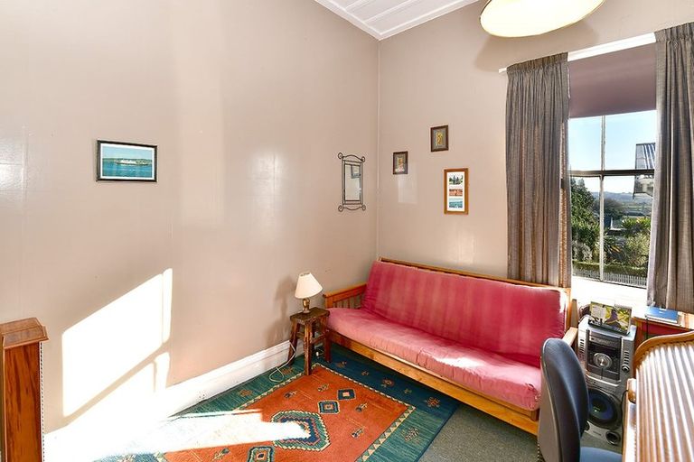 Photo of property in 45 Karaka Street, Helensville, 0800