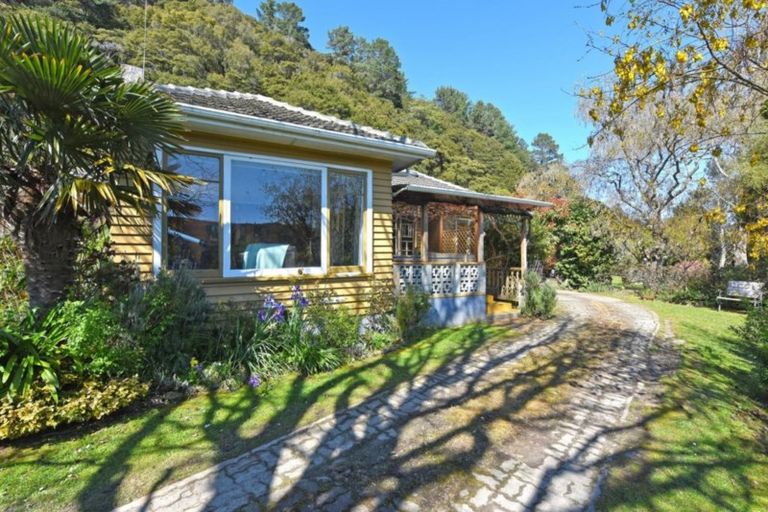 Photo of property in 710 Main Road North, Te Marua, Upper Hutt, 5018