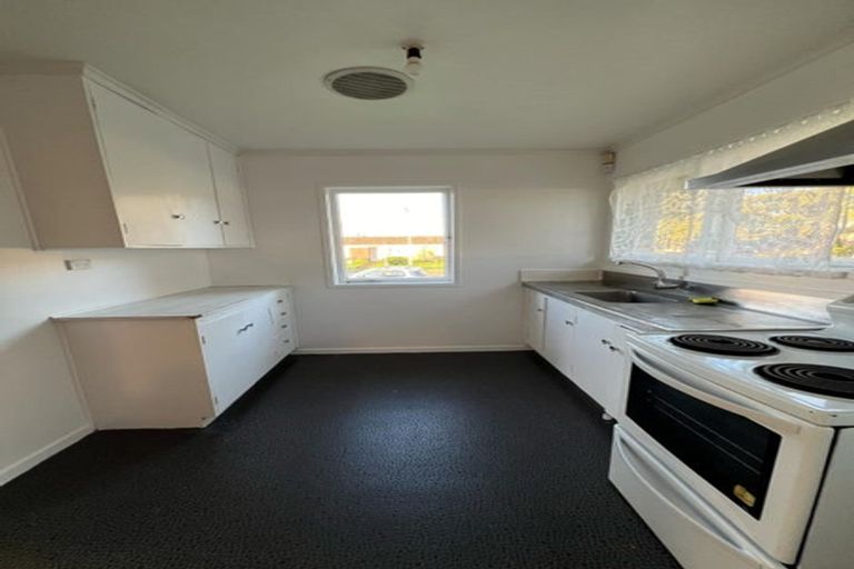 Photo of property in 3 Norman Spencer Drive, Papatoetoe, Auckland, 2104