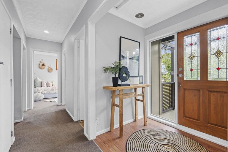 Photo of property in 3 London Terrace, Welbourn, New Plymouth, 4312