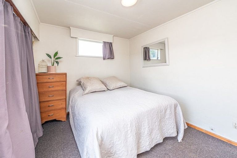 Photo of property in 3 Rogers Street, Castlecliff, Whanganui, 4501