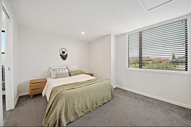 Photo of property in 11/4161 Great North Road, Glen Eden, Auckland, 0602