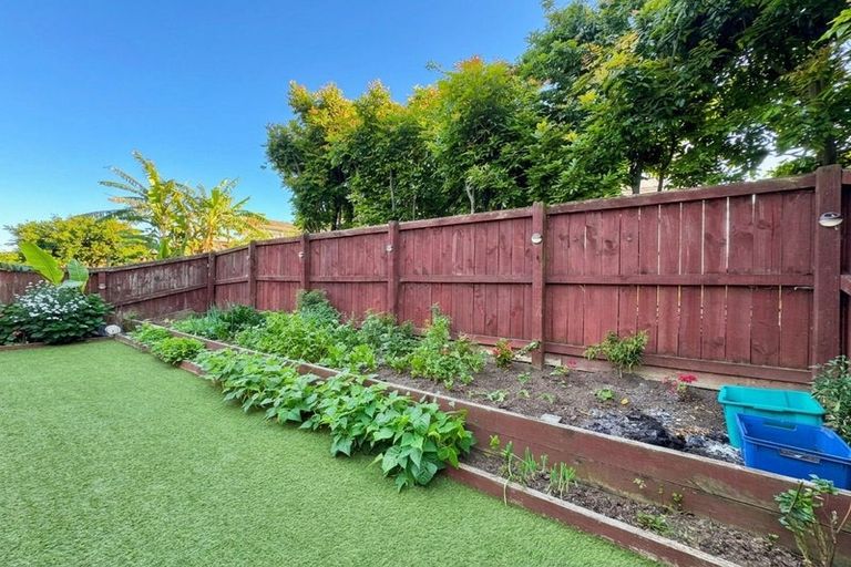 Photo of property in 64 Kaimoana Street, Weymouth, Auckland, 2103