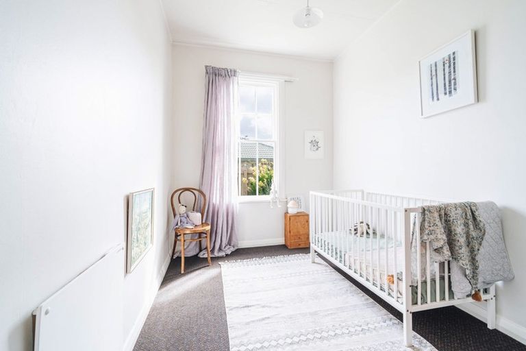 Photo of property in 2 Fairs Road, Milson, Palmerston North, 4414