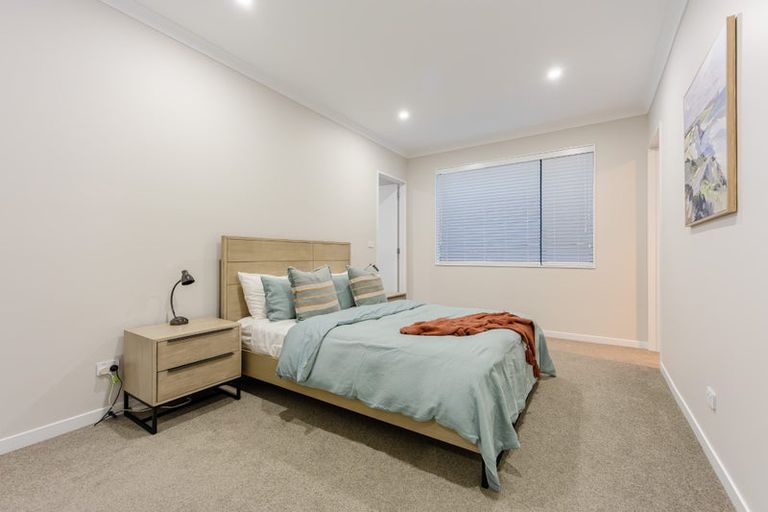 Photo of property in 36 Longshore Drive, Long Bay, Auckland, 0630