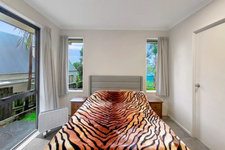 Photo of property in 36a Divich Avenue, Te Atatu South, Auckland, 0610