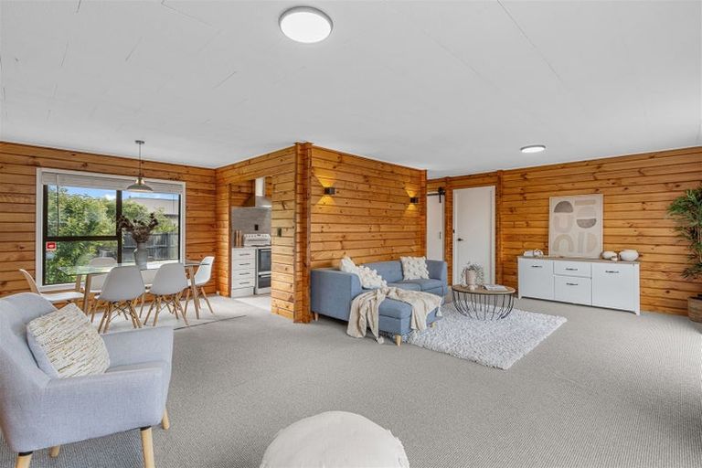 Photo of property in 2/293 Burwood Road, Burwood, Christchurch, 8083