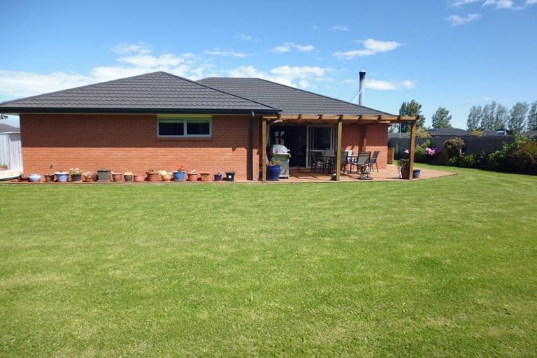 Photo of property in 43 Willowside Place, Amberley, 7410