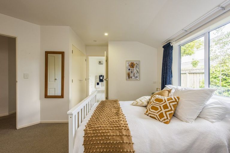 Photo of property in 10 Furlong Crescent, Churton Park, Wellington, 6037