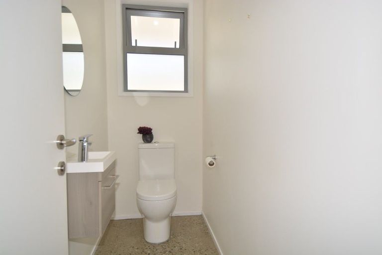 Photo of property in 4 Avalanche Place, Wanaka, 9305