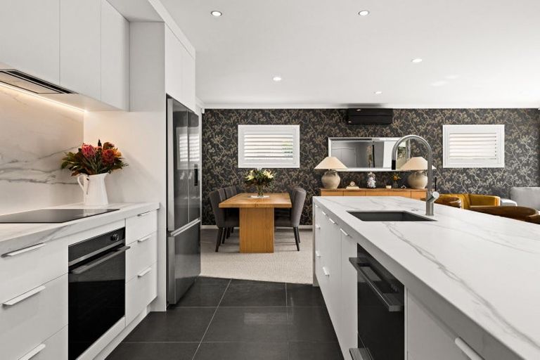 Photo of property in 11 Aoraki Road, Poraiti, Napier, 4112