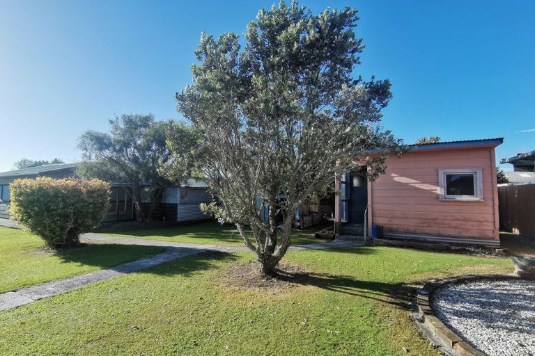 Photo of property in 124 Davie Street, Hokitika, 7810