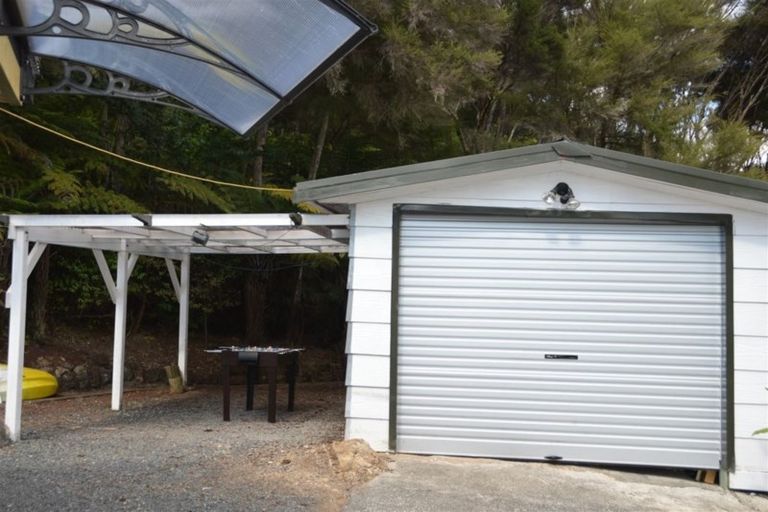 Photo of property in 36 Falls View Road, Haruru, 0204