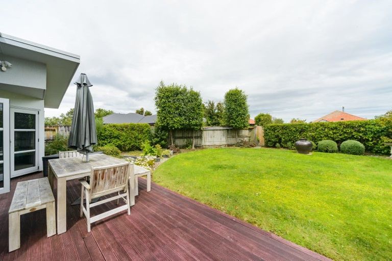 Photo of property in 19 Karina Terrace, Roslyn, Palmerston North, 4414