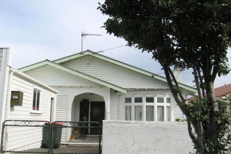 Photo of property in 70 Bridge Street, Rongotai, Wellington, 6022