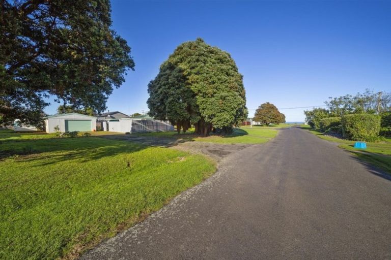 Photo of property in 26 Hira Street, Ohawe, Hawera, 4671