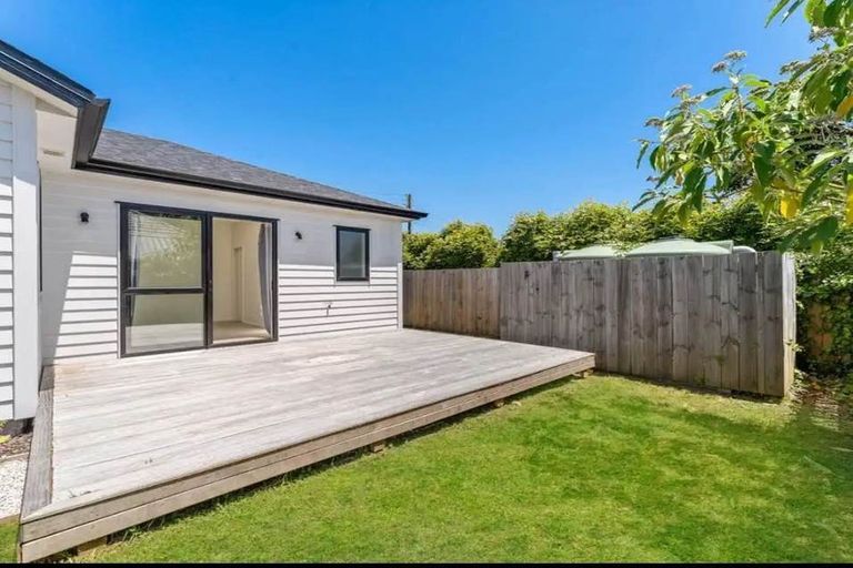 Photo of property in 14a Tapu Road, Huapai, Kumeu, 0810