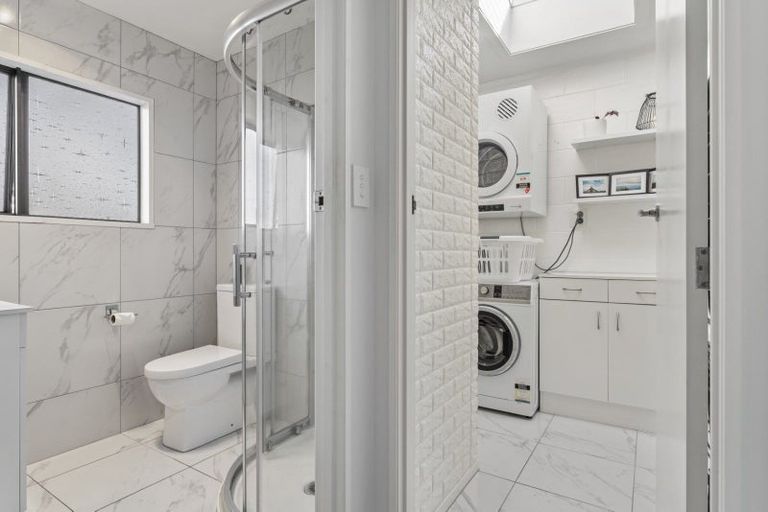 Photo of property in 2/4 Mardi Place, Mount Maunganui, 3116