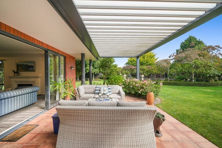 Photo of property in 14 Regent's Park Drive, Casebrook, Christchurch, 8051