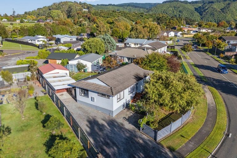 Photo of property in 6 Topaz Street, Birchville, Upper Hutt, 5018