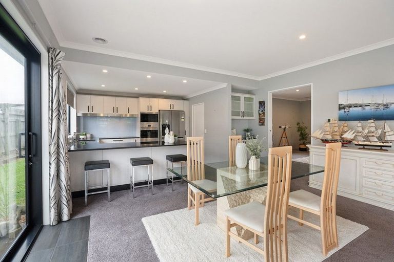 Photo of property in 83 Kotuku Drive, Paraparaumu Beach, Paraparaumu, 5032