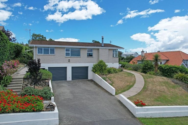 Photo of property in 16 Ure Street, South Hill, Oamaru, 9400