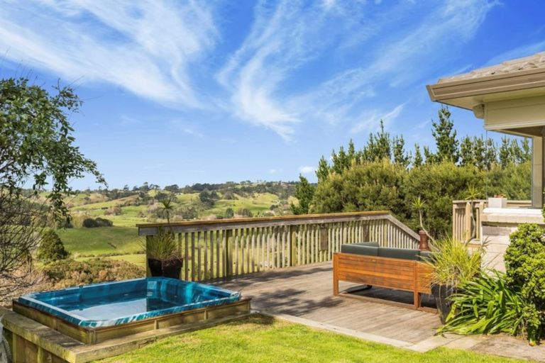 Photo of property in 233 Whitehills Road, Waitoki, Silverdale, 0994