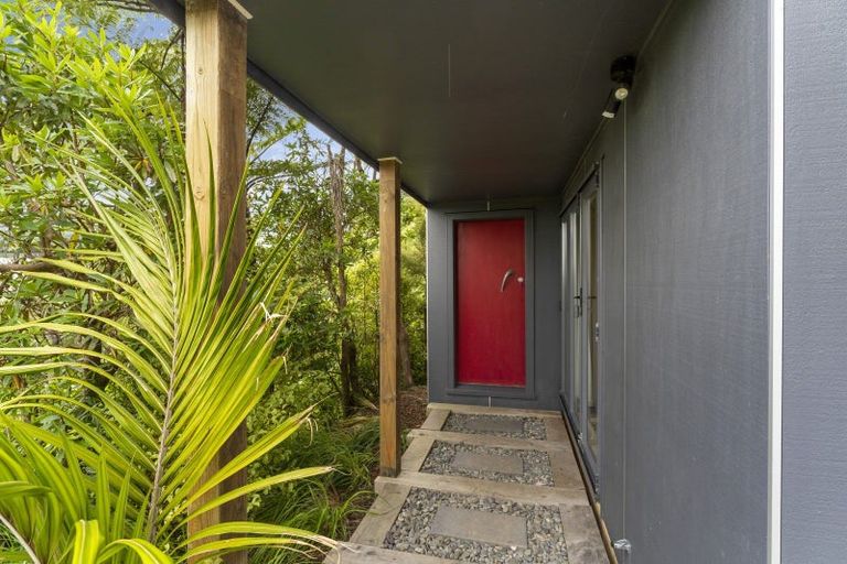 Photo of property in 54 Baroda Street, Khandallah, Wellington, 6035