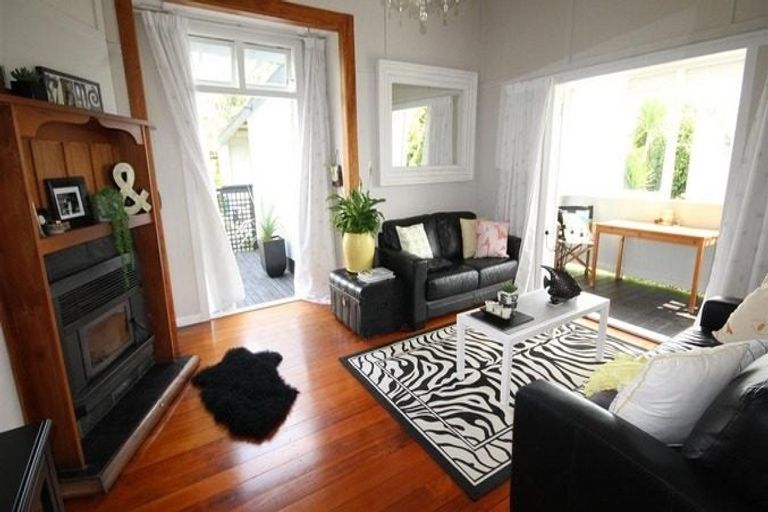 Photo of property in 25 Sherwood Road, Onerahi, Whangarei, 0110