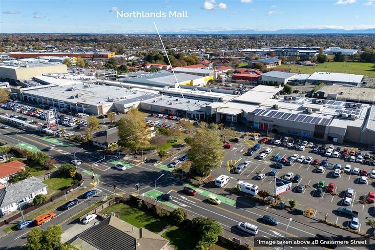 Photo of property in 4b Grassmere Street, Papanui, Christchurch, 8052