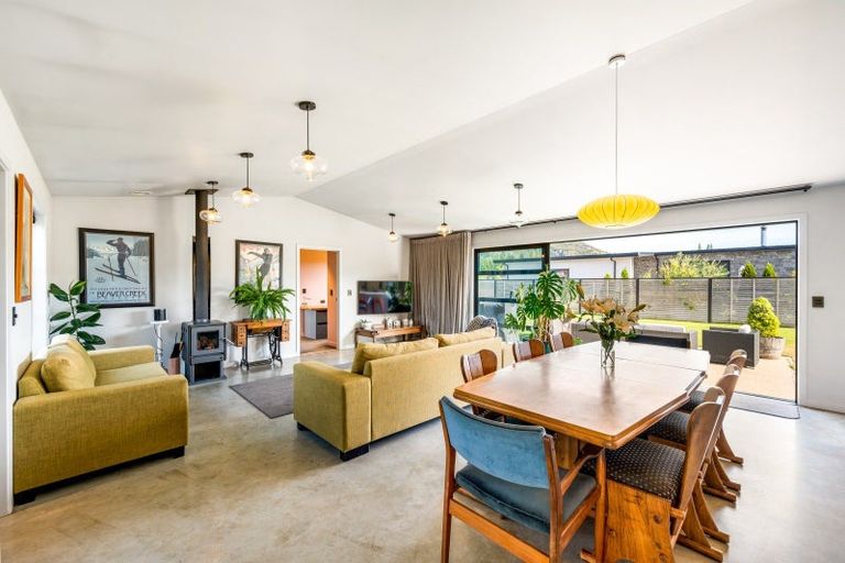 Photo of property in 7 Francis Lane, Lake Hawea, Wanaka, 9382