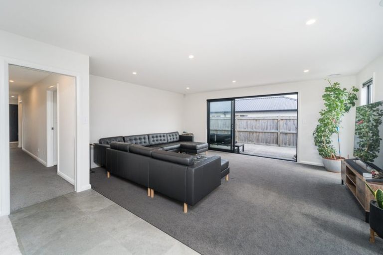 Photo of property in 61 Freedom Drive, Kelvin Grove, Palmerston North, 4414