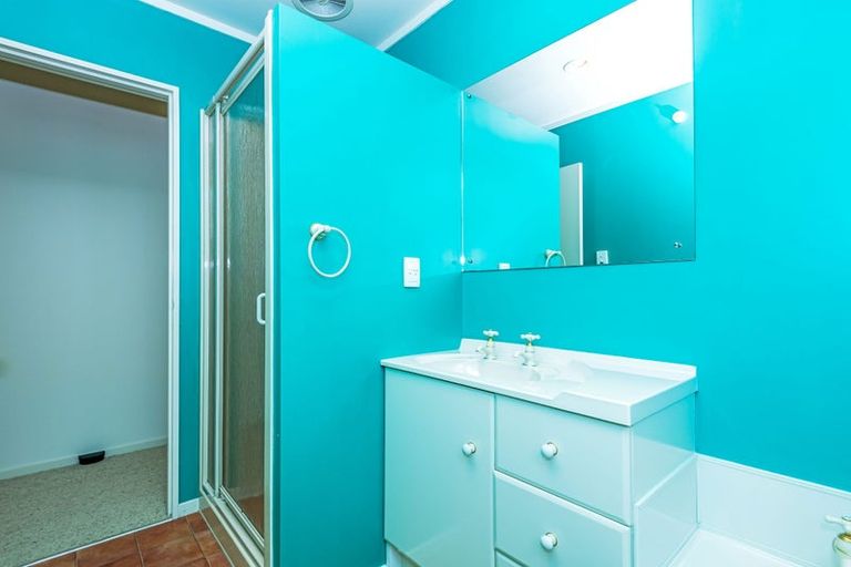 Photo of property in 100 Amberley Avenue, Highbury, Palmerston North, 4412