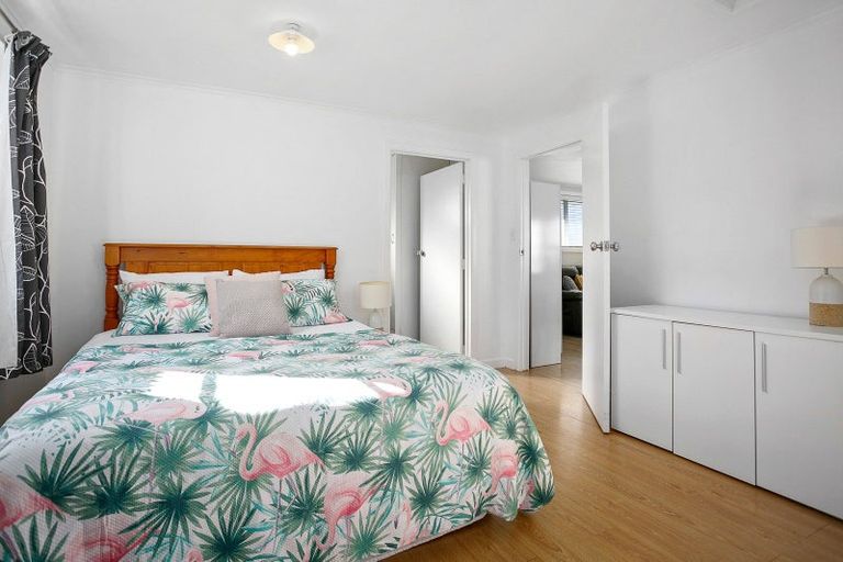 Photo of property in 52 Williams Street, Cambridge, 3434