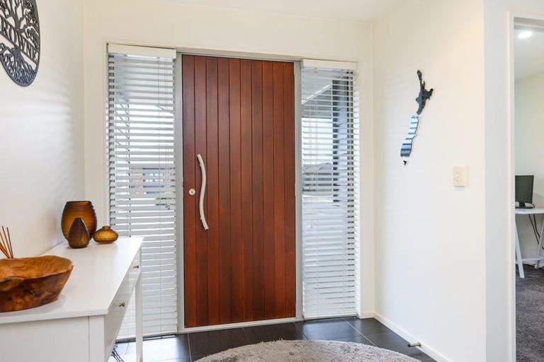 Photo of property in 24 Liberty Grove, Kelvin Grove, Palmerston North, 4414