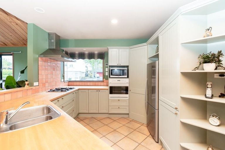 Photo of property in 6 Earls Court, Hillcrest, Hamilton, 3216